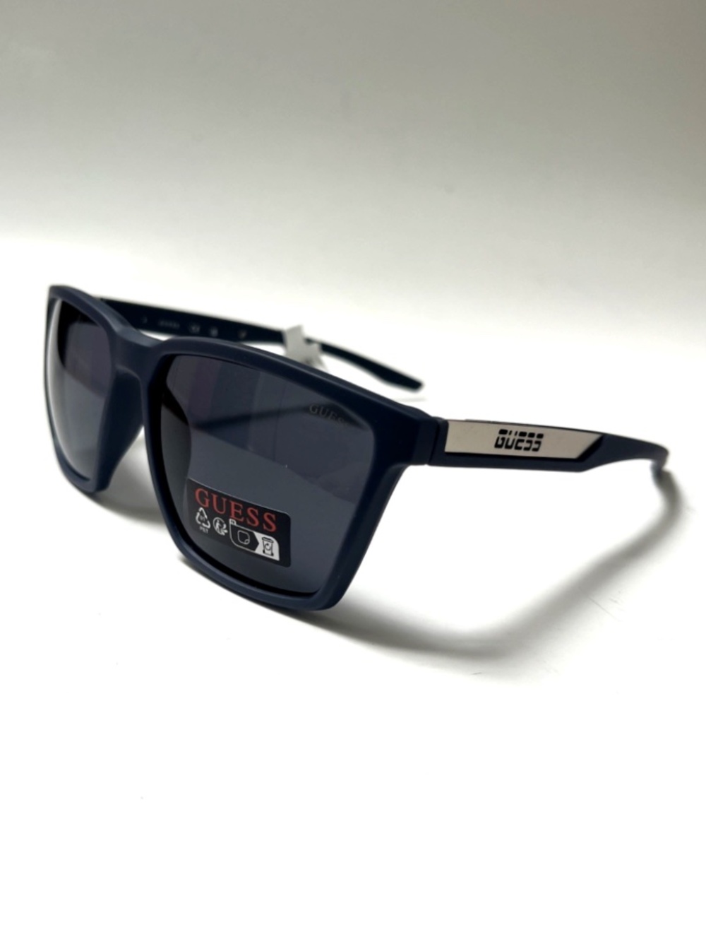 NWT GUESS Square Sunglasses GO00115  Classic Matte Navy Blue Silver Logo
